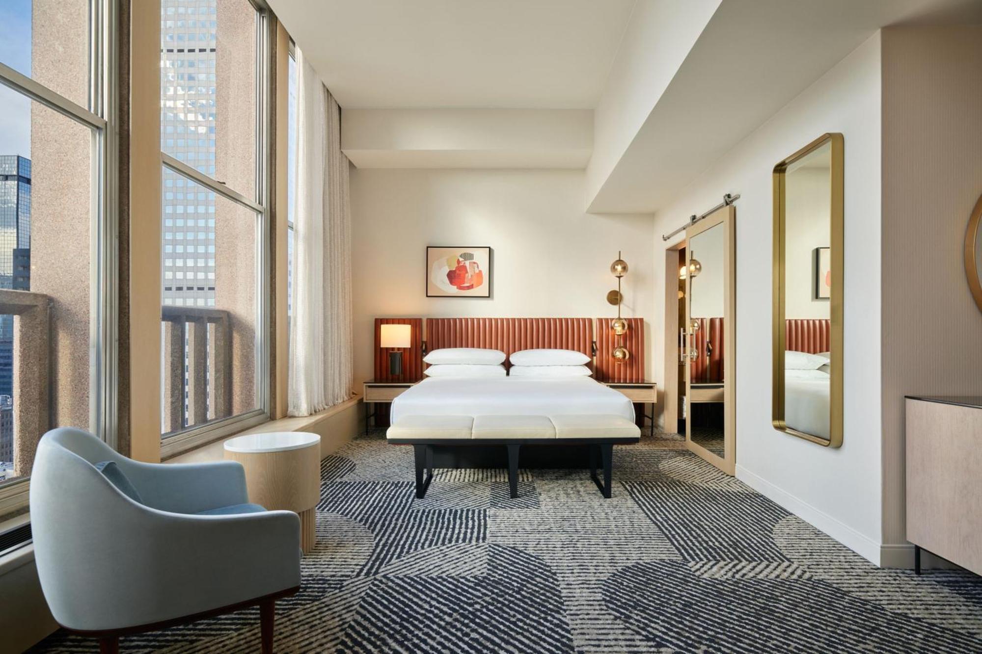 Sheraton Denver Downtown Hotel Exterior photo